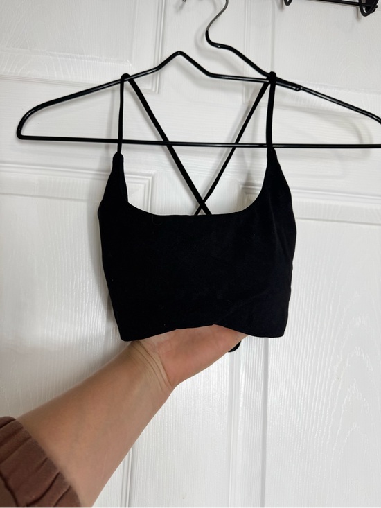 Aurola Other - Women's Black Strappy Sports Bra with Crisscross Back